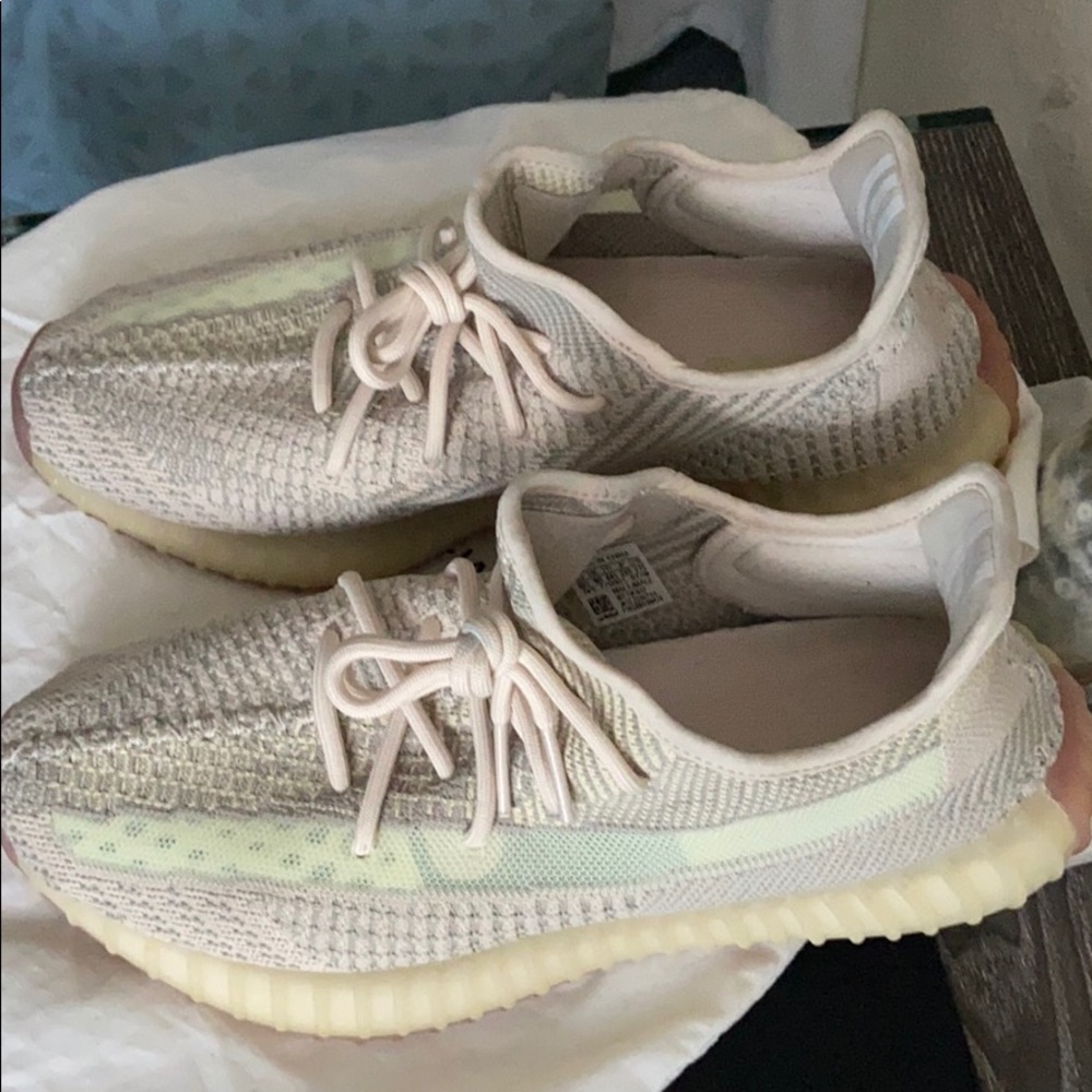Shoes - Picture 3 of 4